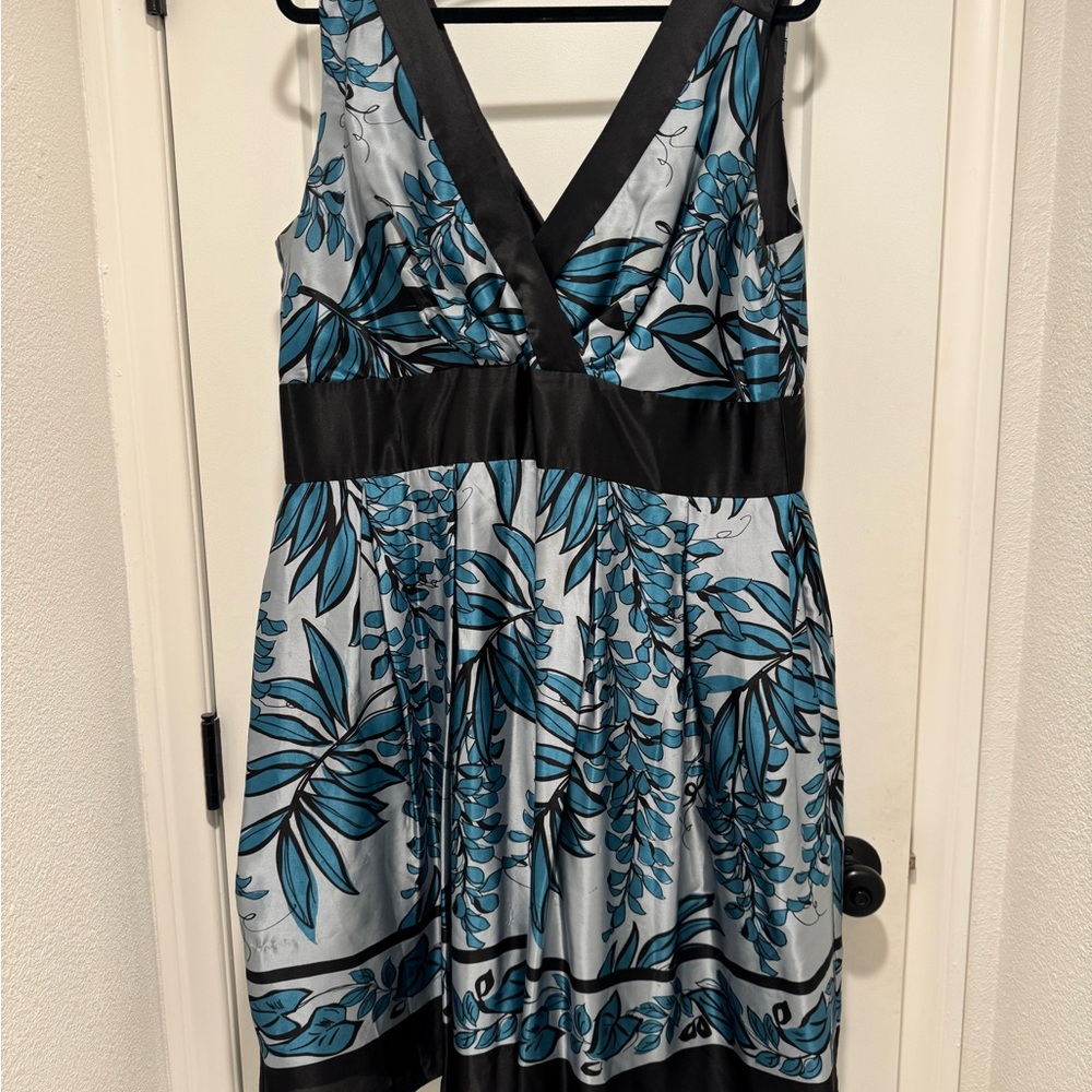 Donna Ricco Blue and Black Floral Dress